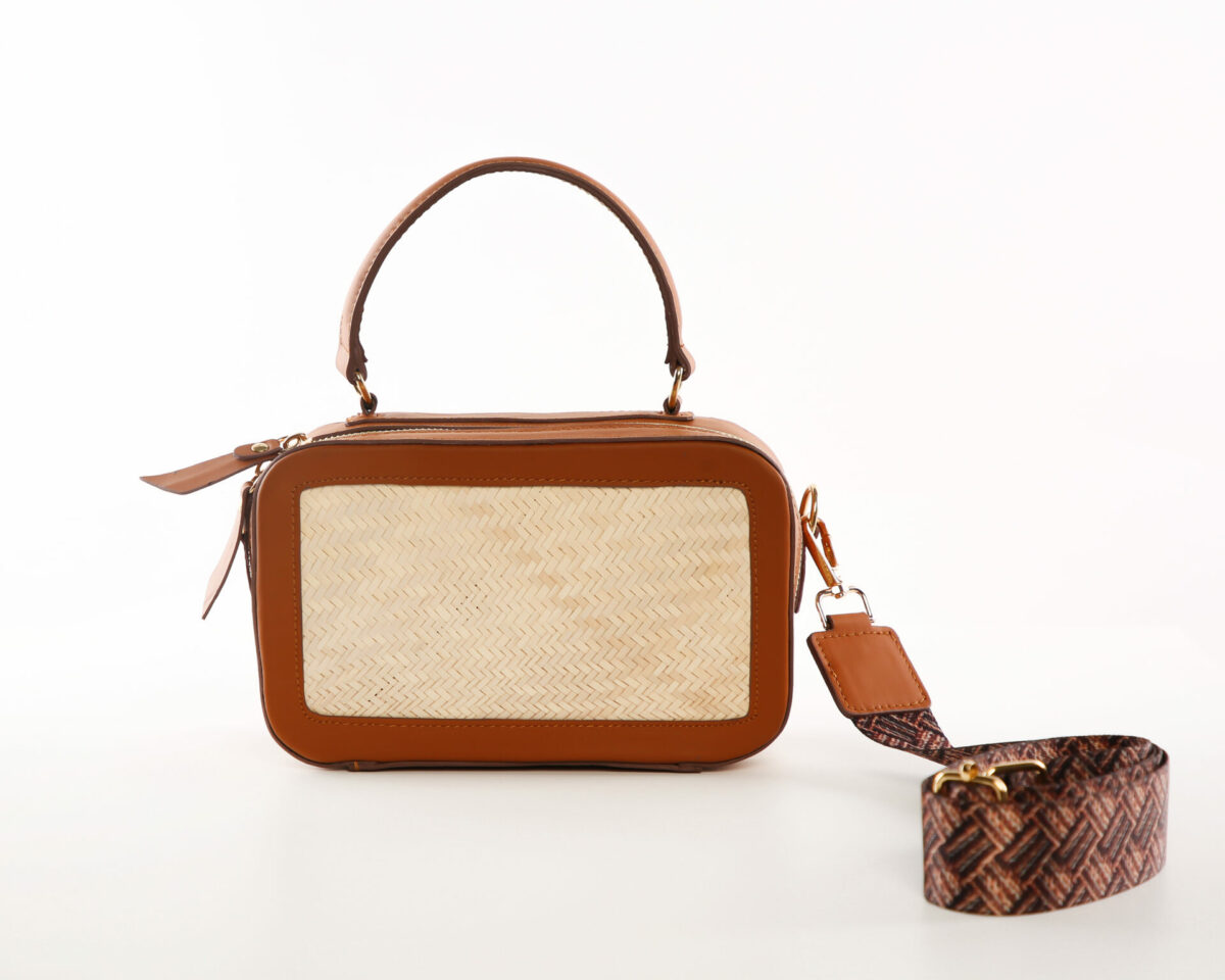 sac à main fibre végétale cuir sac fibre végétale tunisie sac à main cuir véritable sac fait main en jonc tunisie sac à main artisanal tunisien sac à main en jonc et cuir sac à main design fiber sac à main été 2025 tunisie sac naturel & cuir sac à main durable tunisie