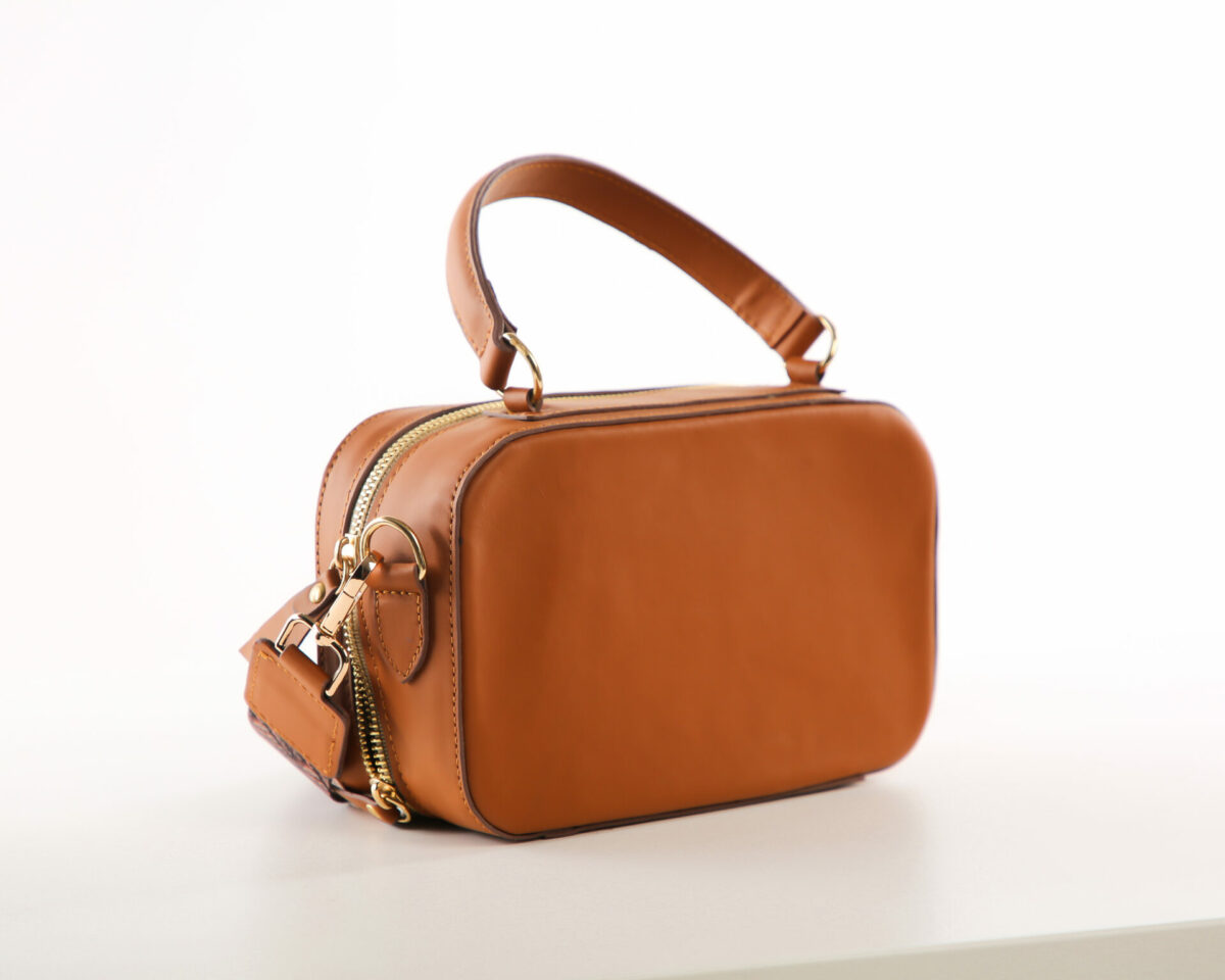 sac à main fibre végétale cuir sac fibre végétale tunisie sac à main cuir véritable sac fait main en jonc tunisie sac à main artisanal tunisien sac à main en jonc et cuir sac à main design fiber sac à main été 2025 tunisie sac naturel & cuir sac à main durable tunisie
