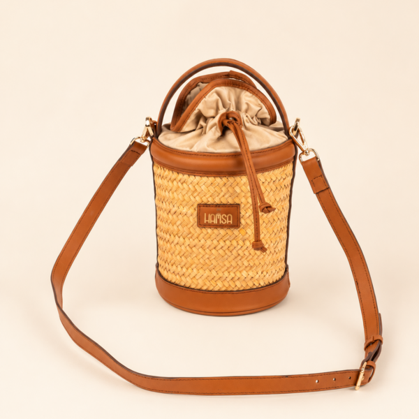Sac à main en osier élégant.