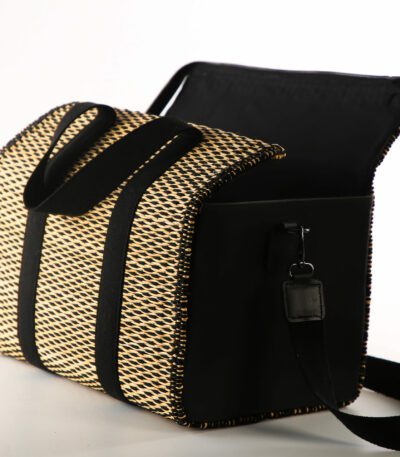 Sac noir en jonc et cuir Hamsa, sac artisanal en fibres végétales fabriqué en Tunisie